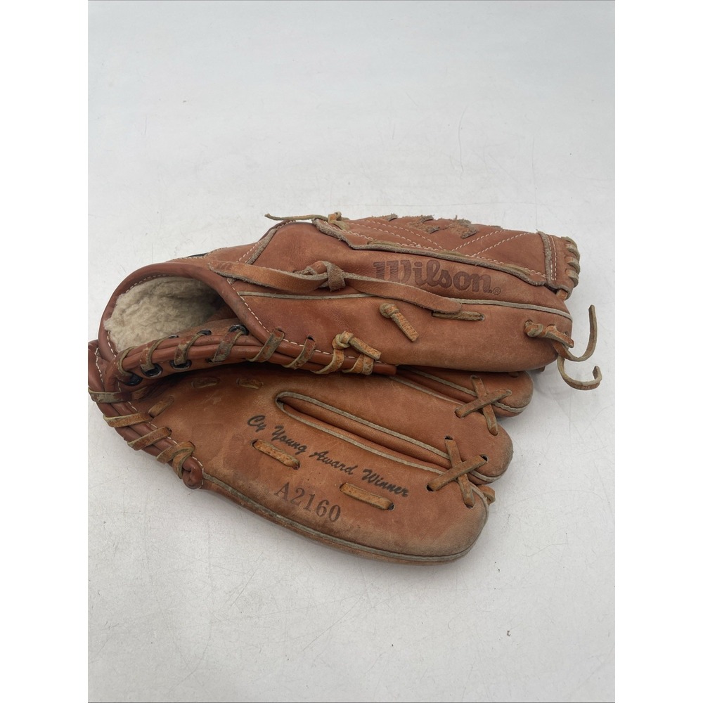 Wilson Roger Clemens RHT Baseball Glove Mitt Model #A2160 Vintage Roger Clemens